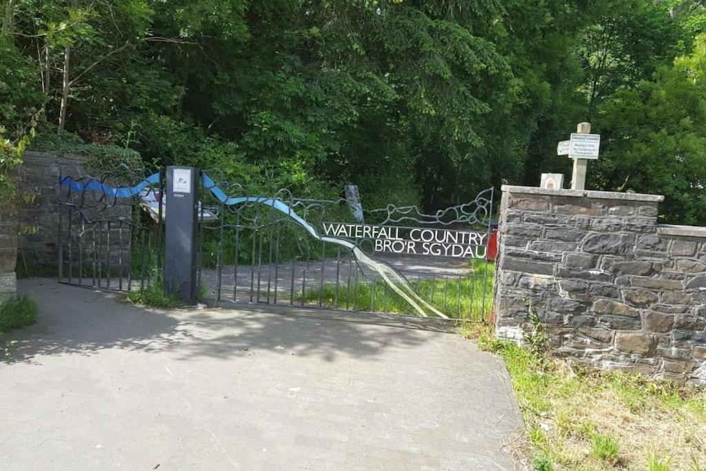 Mellte Avenue - Waterfalls House Pontneddfechan Εξωτερικό φωτογραφία